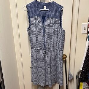 GAP Blue and White Patterned dress